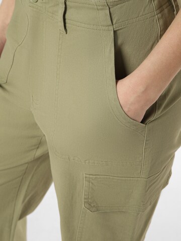 Regular Pantalon Marie Lund en vert