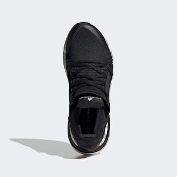 ADIDAS BY STELLA MCCARTNEY Låg sneaker 'Ultraboost 20' i svart