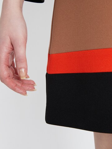 Ana Alcazar Kleid 'Sideo' in Braun