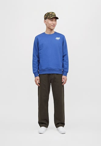 ALPHA INDUSTRIES Sweatshirt i blå
