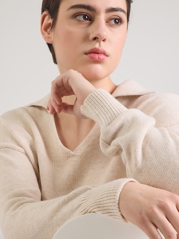 ABOUT YOU Pulóver 'Emelie' - bézs