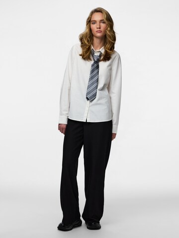 Wide leg Pantaloni 'PCBosella' di PIECES in nero: frontale