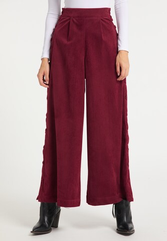 IZIA Wide leg Trousers in Red: front