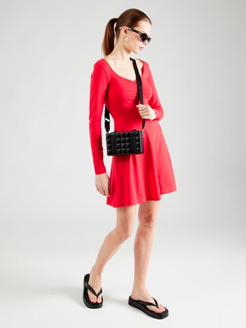 STUDIO SELECT - Vestido 'Tara' en rojo