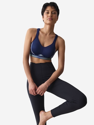 TRIUMPH Bustier Sport bh ' Triaction Cardio Flow ' in Blauw: voorkant