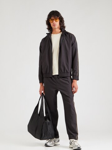 EA7 Emporio Armani Joggingová souprava – černá