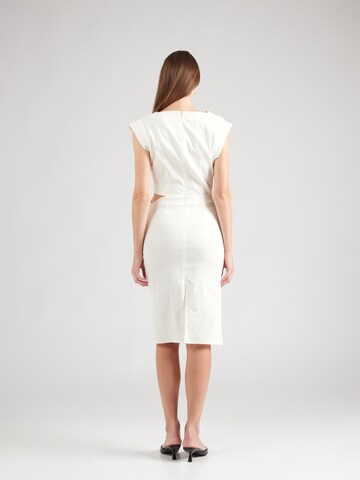 Rochie de la PINKO pe alb