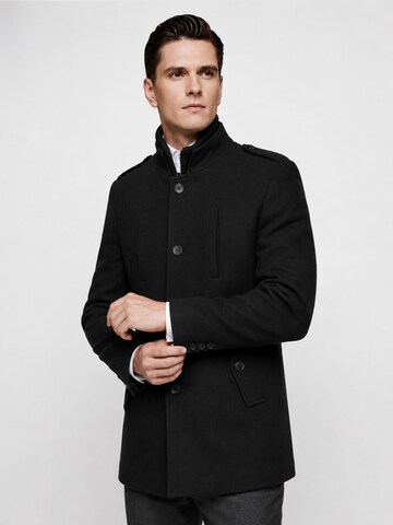 ALLTHEMEN Winter Coat 'Winterruhe' in Black