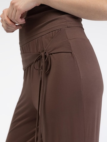 BROKE + SCHÖN Loosefit Hose 'Soft Hose mit Schleifenbund'‌‌‌‌‌‌‌‌‌‌ in Braun