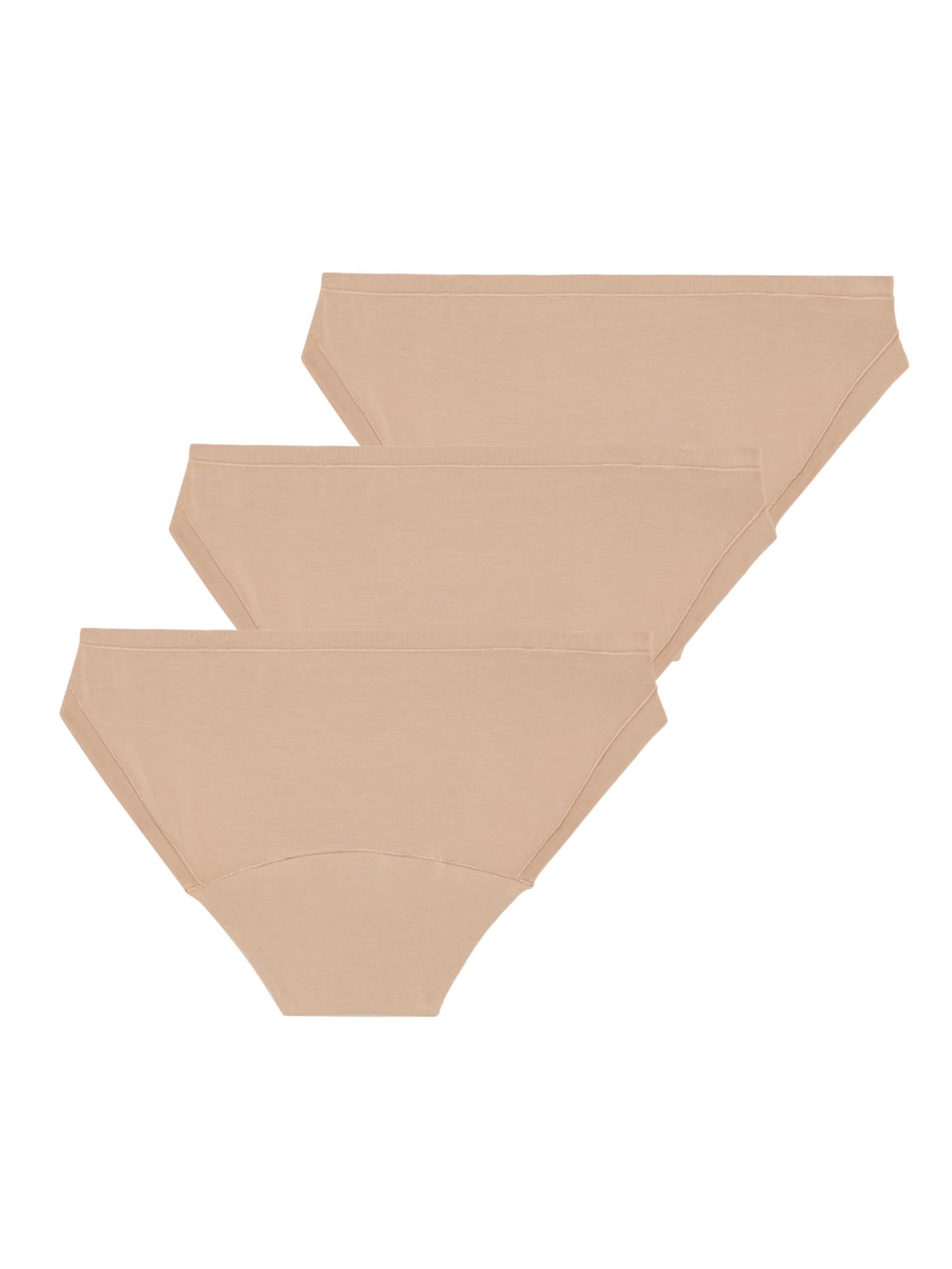 Slip di Marks & Spencer in beige