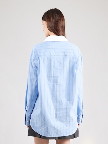 Monki Blouse in Blauw