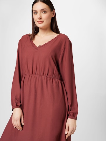 Robe 'Laurine' ABOUT YOU Curvy en rouge