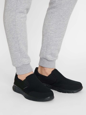 Slip on 'Equalizer Persistent' SKECHERS en noir