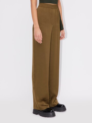 Loosefit Pantalon 'Elenya' LeGer by Lena Gercke en vert