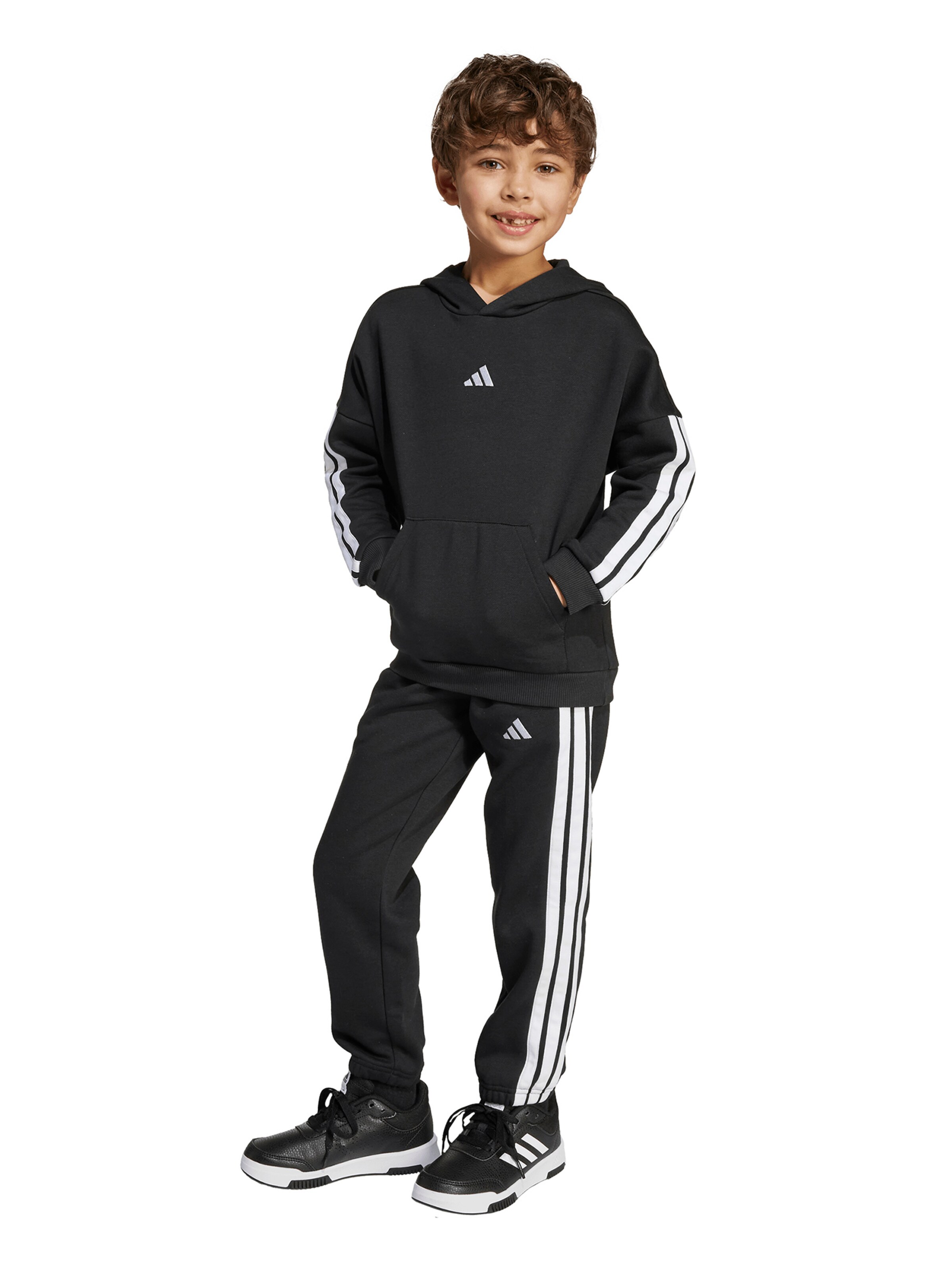 ADIDAS SPORTSWEAR - Fato de treino 'Essentials' em preto: frente