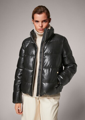 COMMA Winter Jacket in Black: front