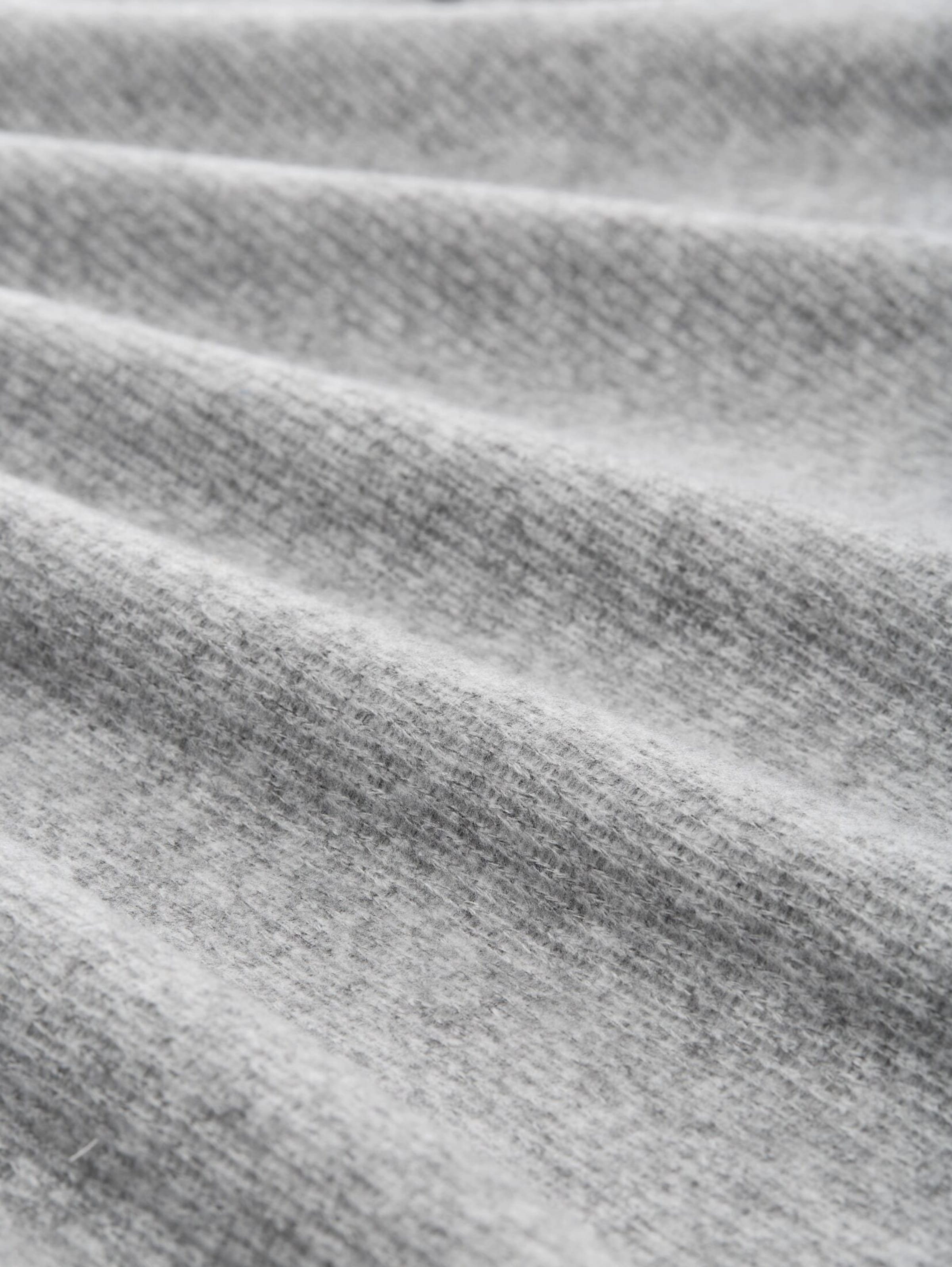 TOM TAILOR Свитшот в Серый