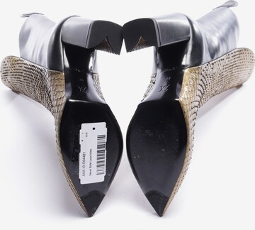 Louis Vuitton Stiefel 38 in Gold