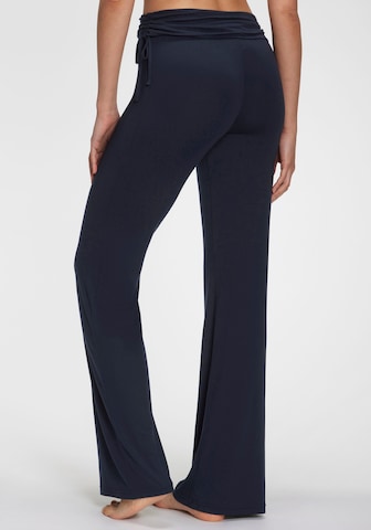 LASCANA Flared Hose in Blau