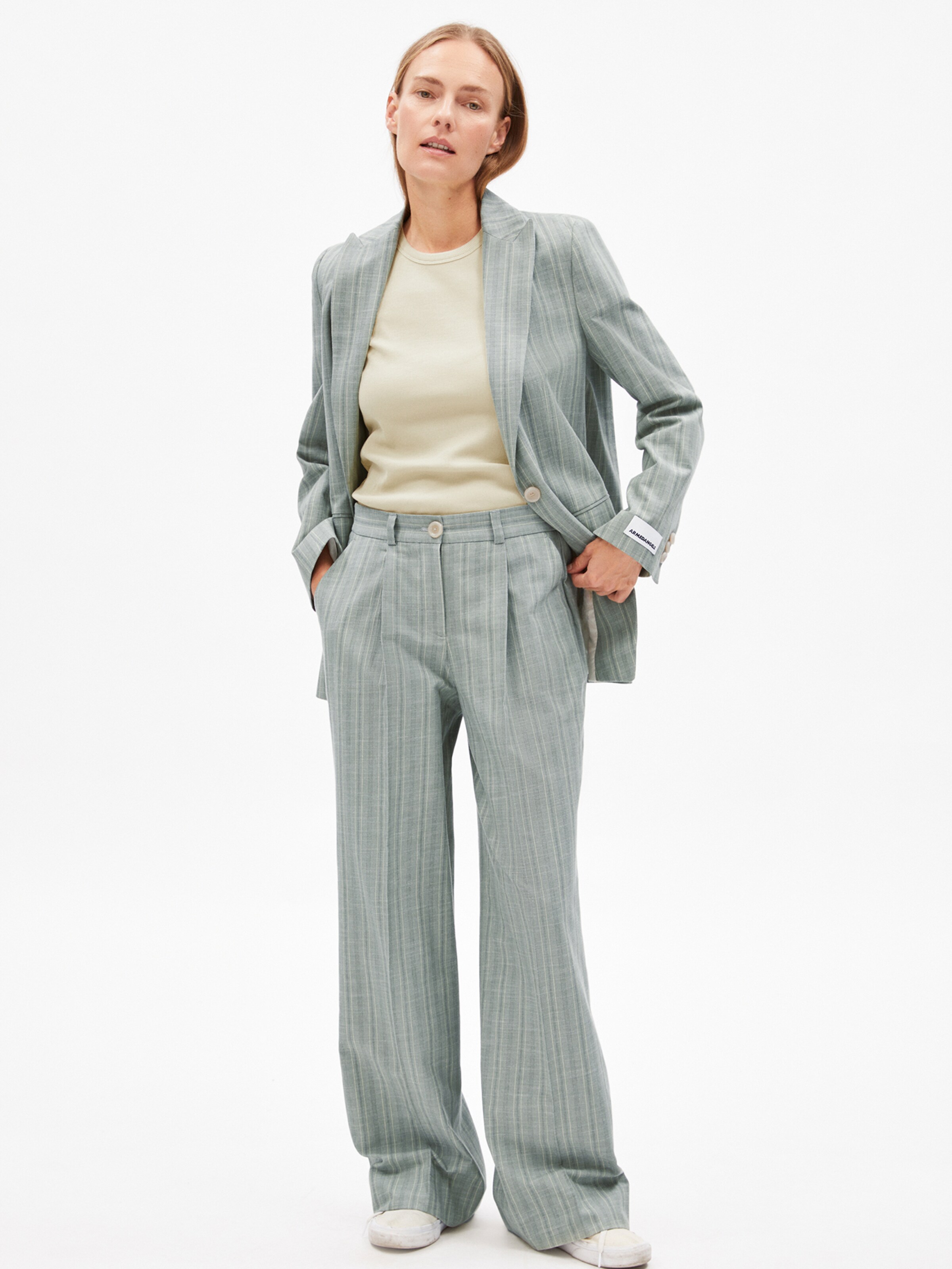 ARMEDANGELS Regular Hose NUMAALI STRIPE in Grün: Vorderseite