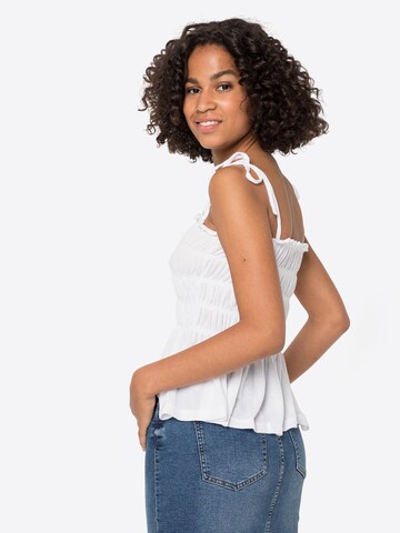 Top di Cotton On in bianco