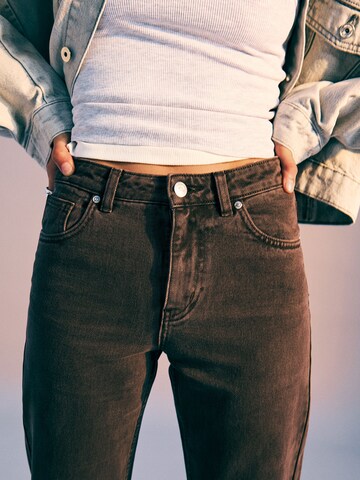 Bershka Wide leg Jeans in Brown
