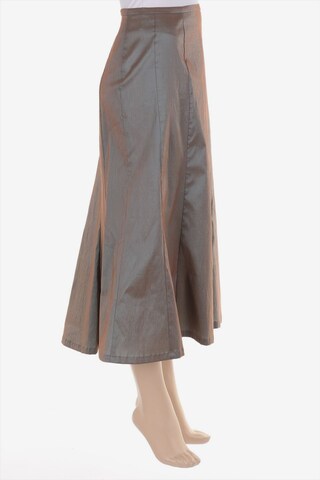 Tadashi Shoji Skirt in L in Grey