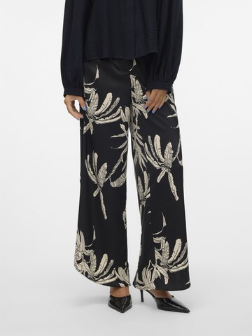 VERO MODA Regular Trousers 'KEILA' in Black: front