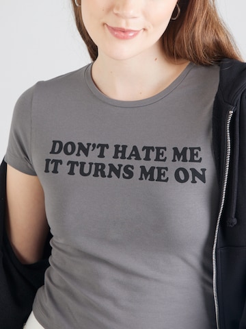T-shirt 'NMMOLLY' Noisy may en gris