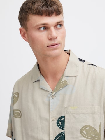 !Solid Regular fit Button Up Shirt 'Imad' in Beige