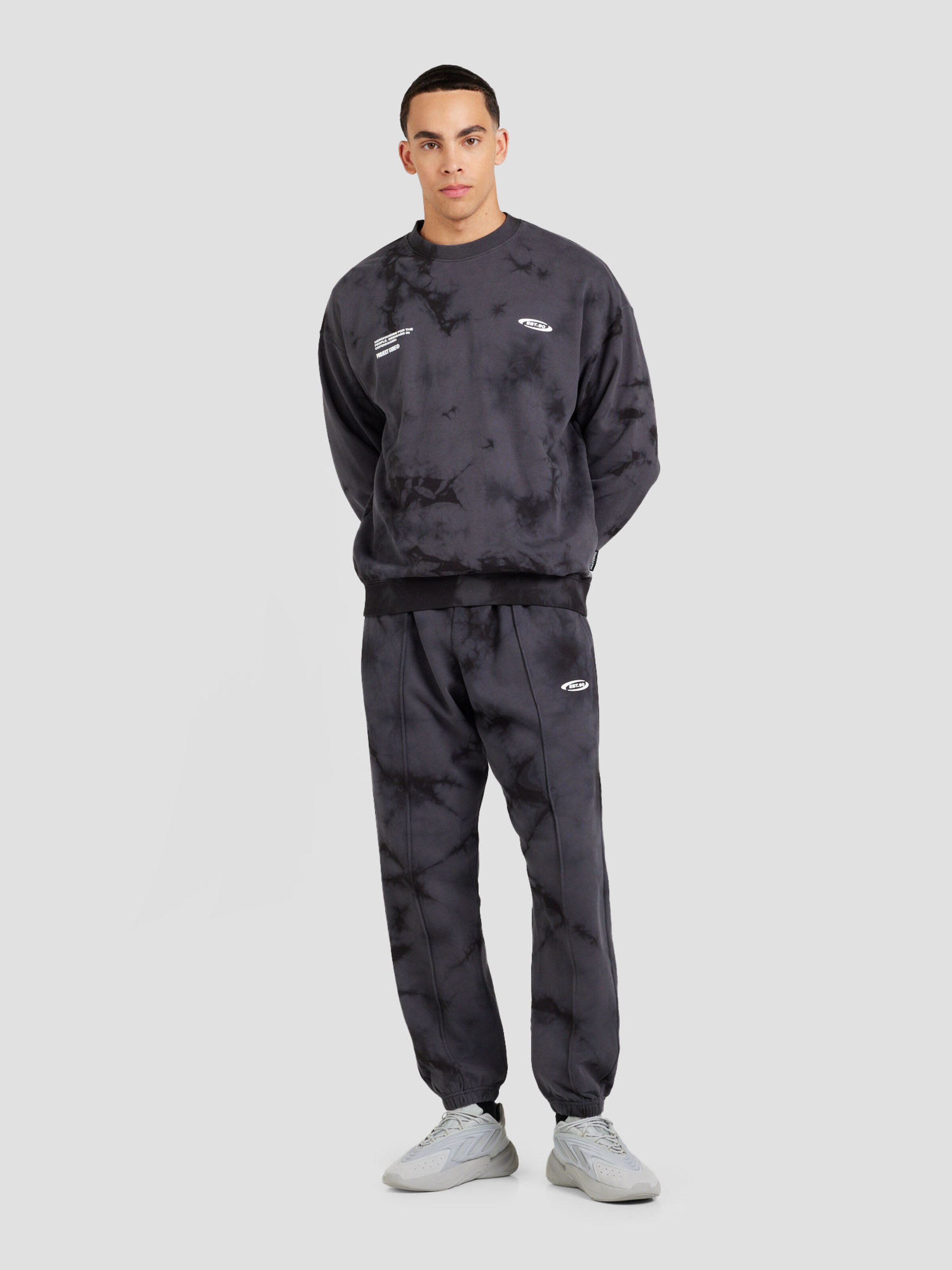 JACK JONES Sweat suit in Anthracite Dark Grey ABOUT YOU