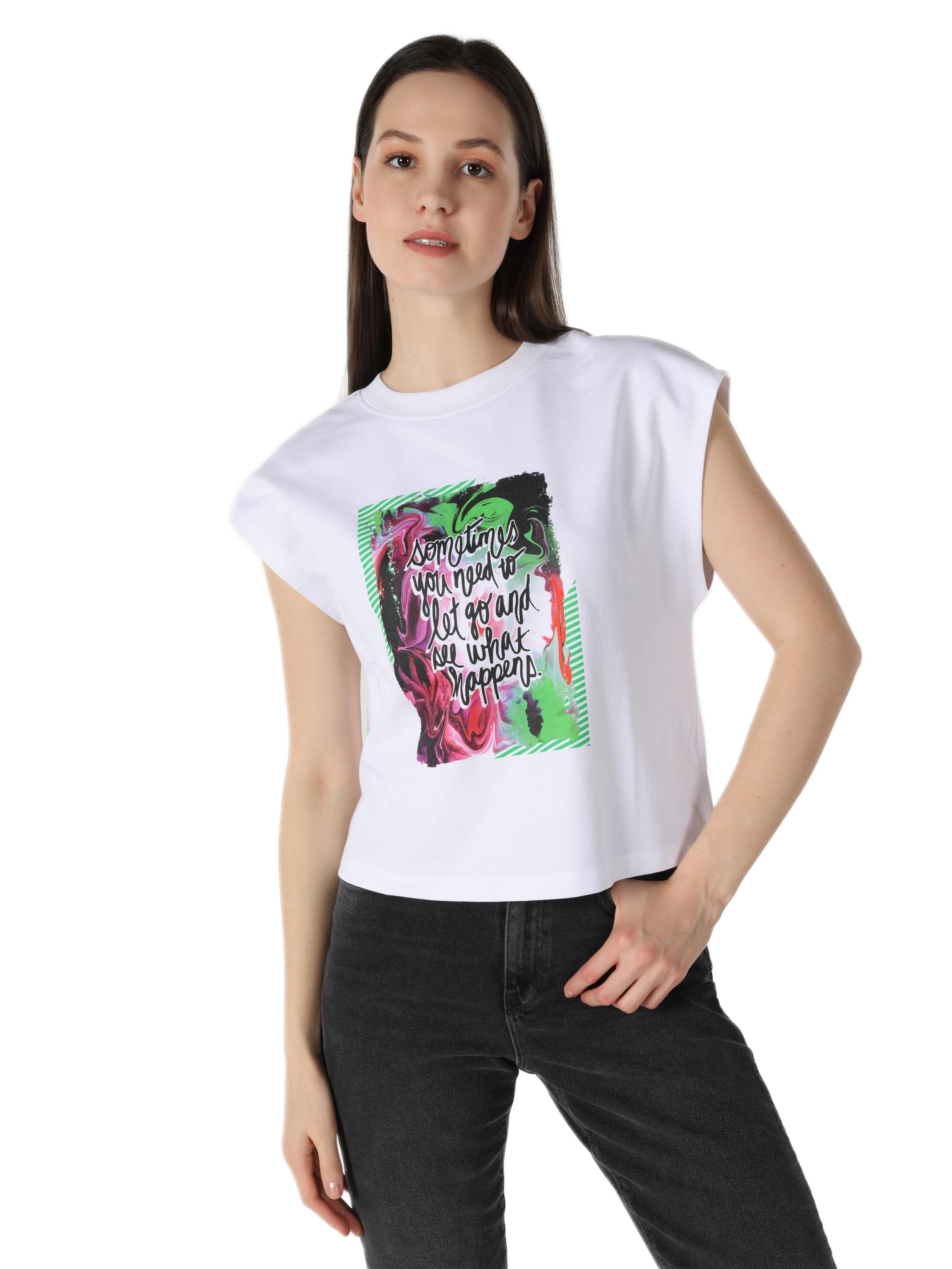 T-shirt Colin's en blanc : devant