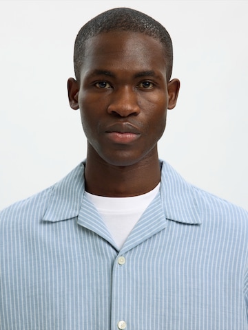 SELECTED Comfort Fit Skjorte 'SLHClay' i blå