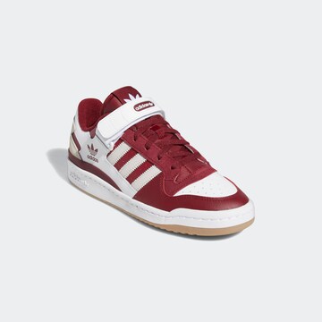 ADIDAS ORIGINALS Sneakers low 'Forum' i rød