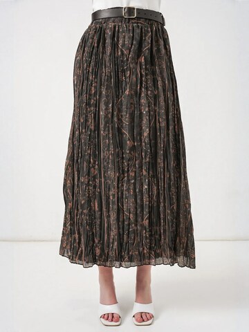 Bigdart Skirt in Black