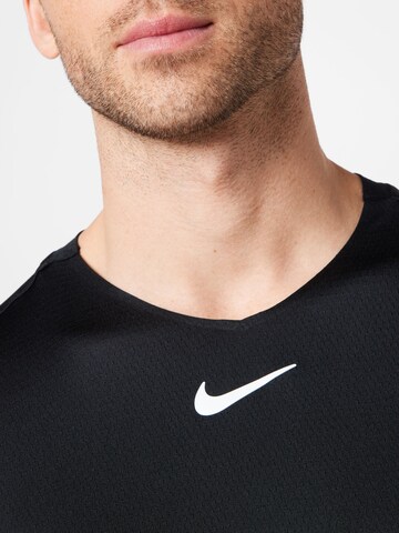 NIKE Sportshirt in Schwarz