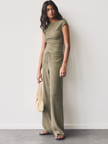 Pull&Bear Wide Leg Hose in Grün