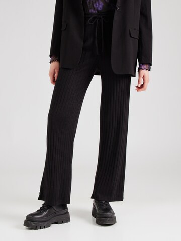 PIECES Wide Leg Hose 'PCIris' in Schwarz: Vorderseite