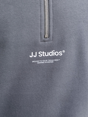 JACK & JONES Majica 'JJESoho' | siva barva