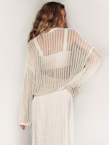 Pullover 'Philippa' di ABOUT YOU x Kamila Šikl in beige