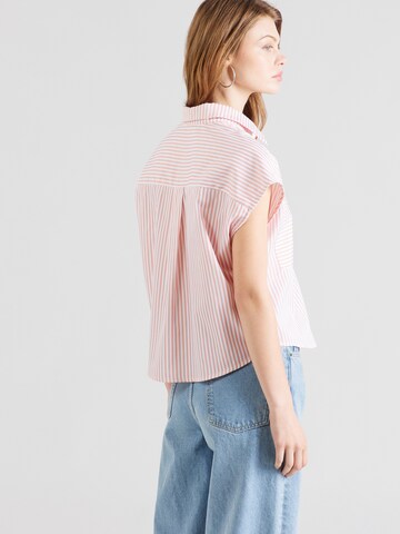 ABOUT YOU Blouse 'Piper' in Roze