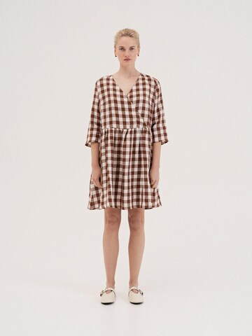 AmourLinen Dress 'Daphne' in Brown: front