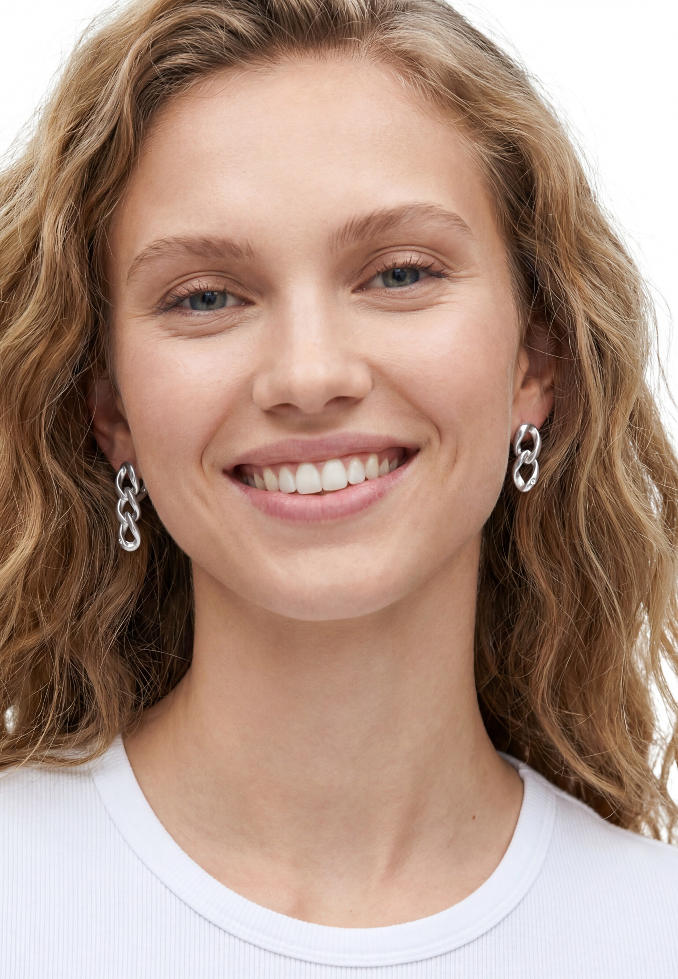 Gaya Earrings in Silver