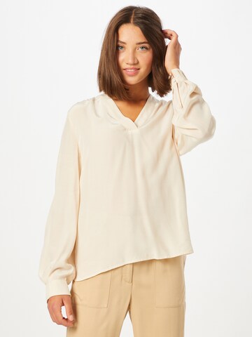 Coster Copenhagen Blouse in Beige: front