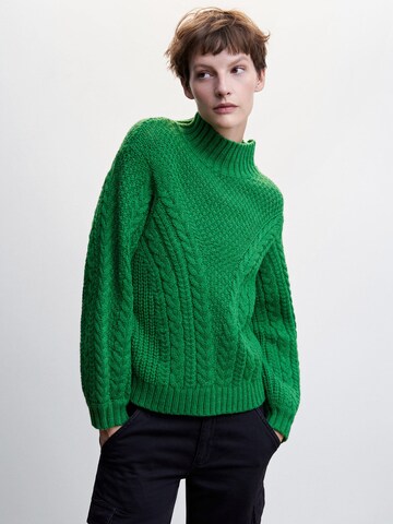MANGO Sweater 'Bambi' in Green: front