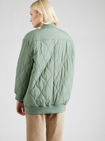 ONLY Демисезонная куртка 'TINA' в Зеленый
