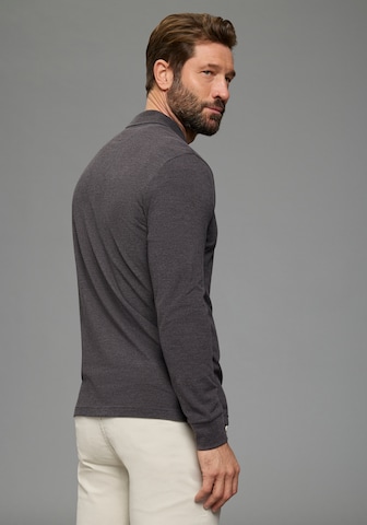 Man's World Shirt in Grey