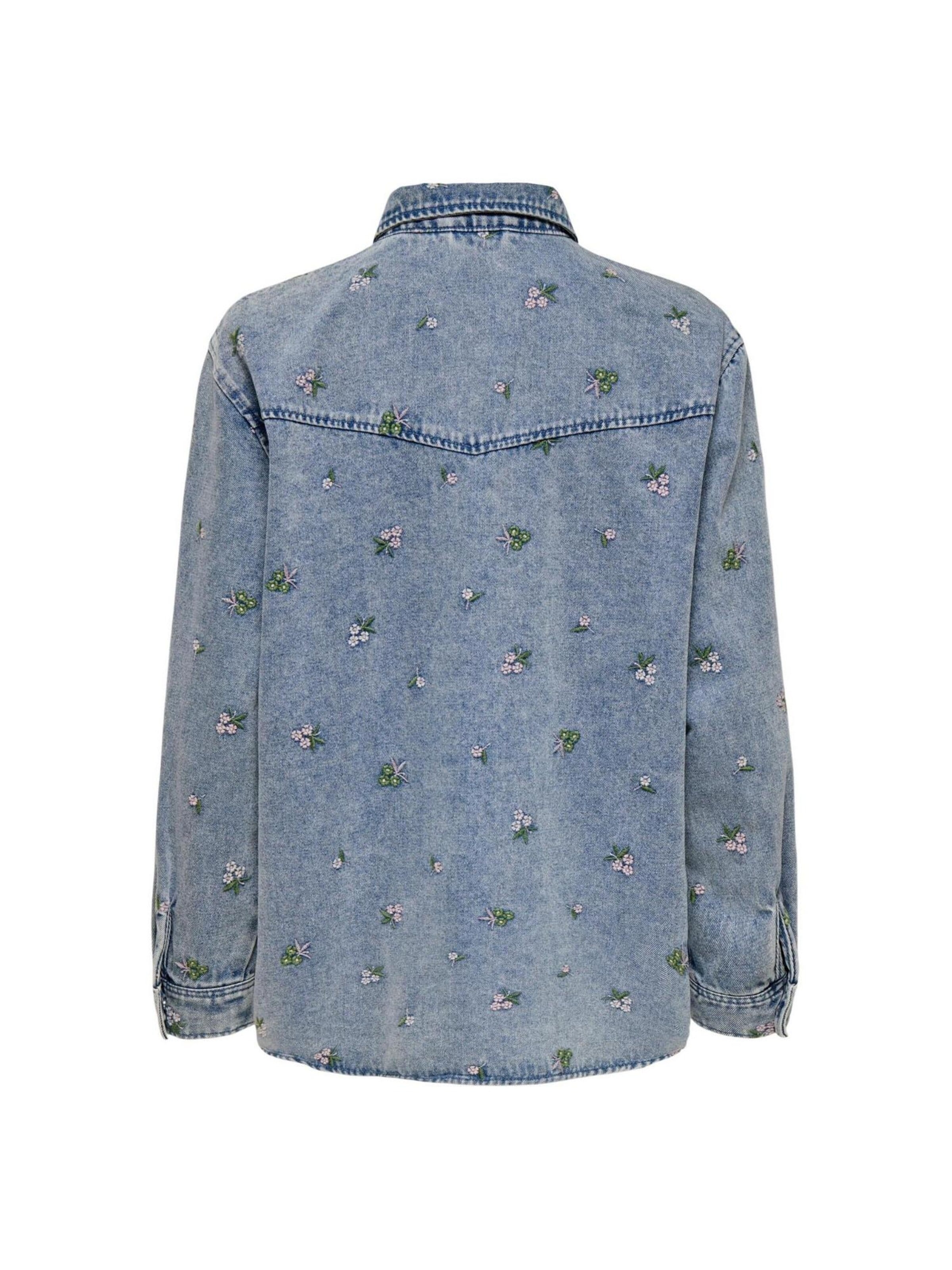 Giacca di mezza stagione 'Onlvera L/S Flower Emb Shirt Dnm Noos 15351977' di ONLY in blu
