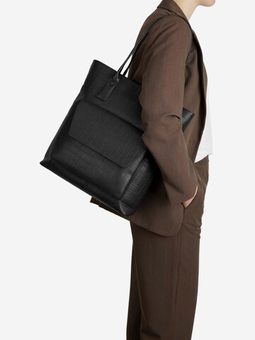 MARKBERG Shoulder Bag 'Aubrey' in Black
