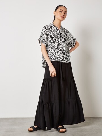 Chemisier Apricot en noir